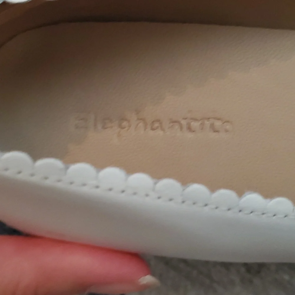 Elephantito Girls Scalloped Ballerina Flats Slip-on Shoes White Sz3